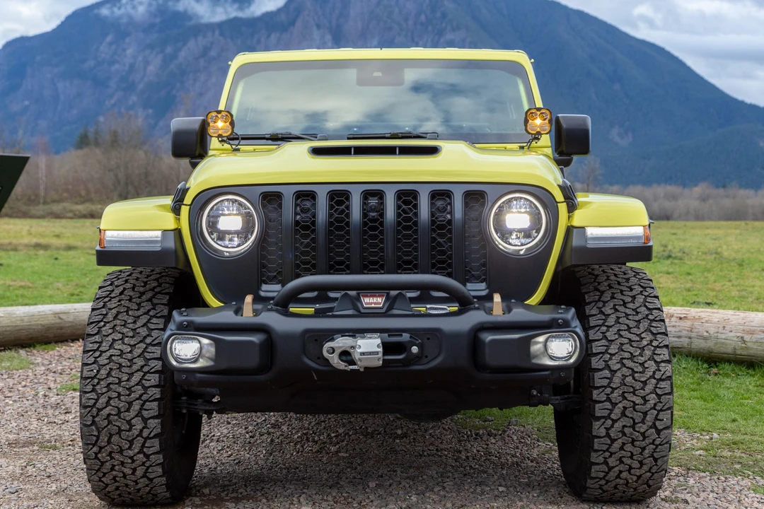 2023 Jeep JL Wrangler - Image 11 of 31