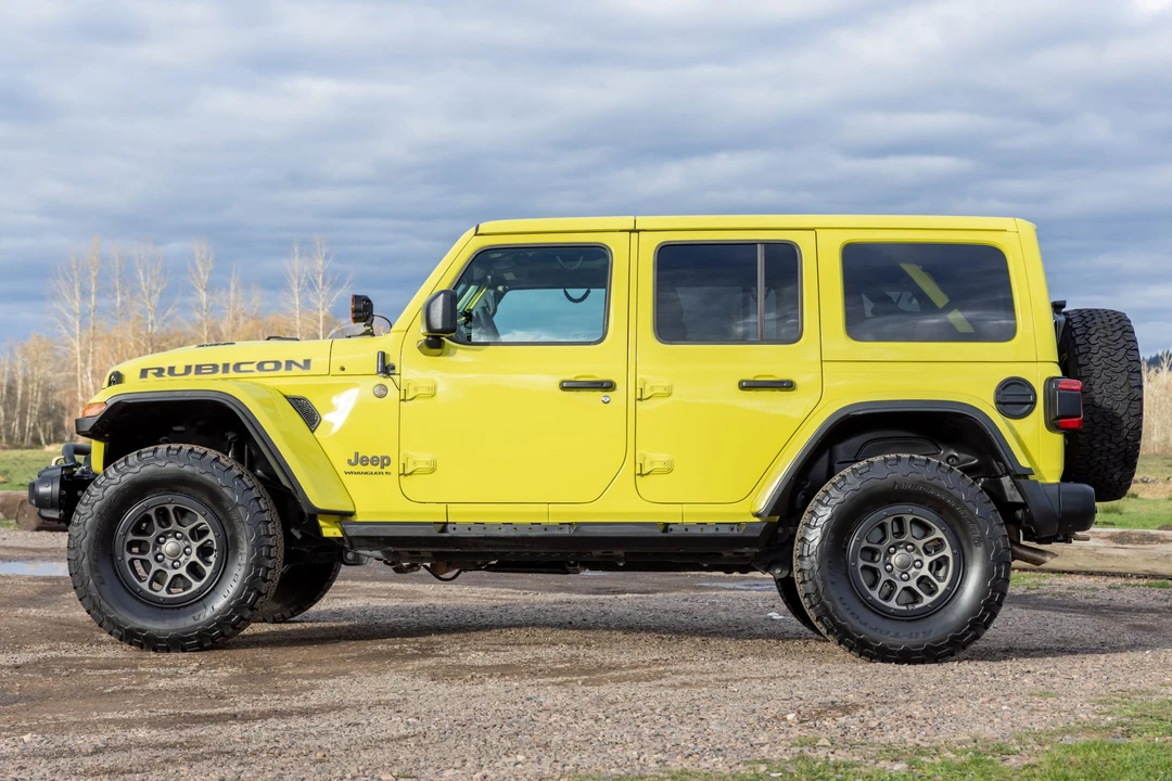 2023 Jeep JL Wrangler - Image 3 of 31