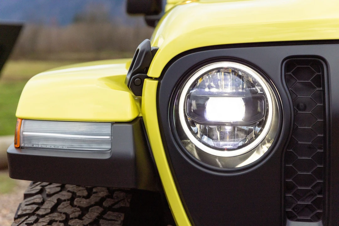 2023 Jeep JL Wrangler - Image 27 of 31