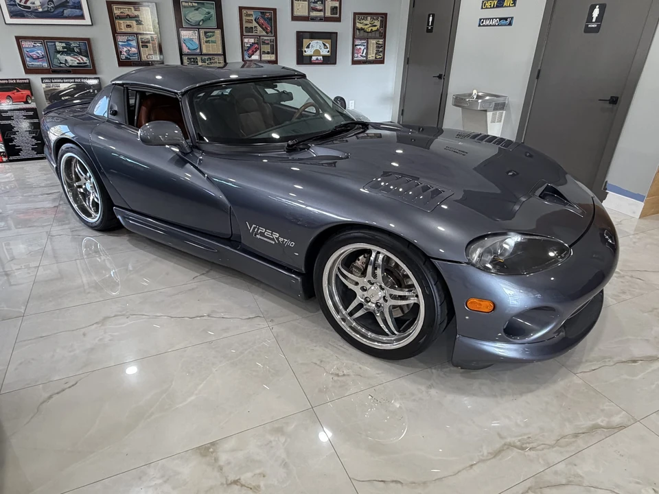 2000 Dodge Viper 2nd Gen - Image 28 of 31