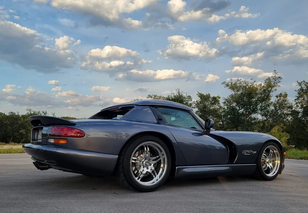 2000 Dodge Viper 2nd Gen - Image 22 of 31