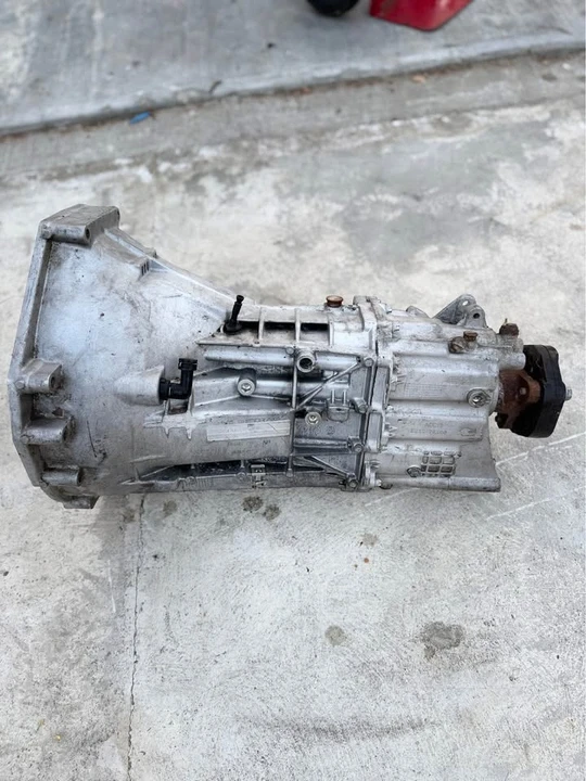 2015 Parts & Memorabilia Gearboxes - Image 2 of 6