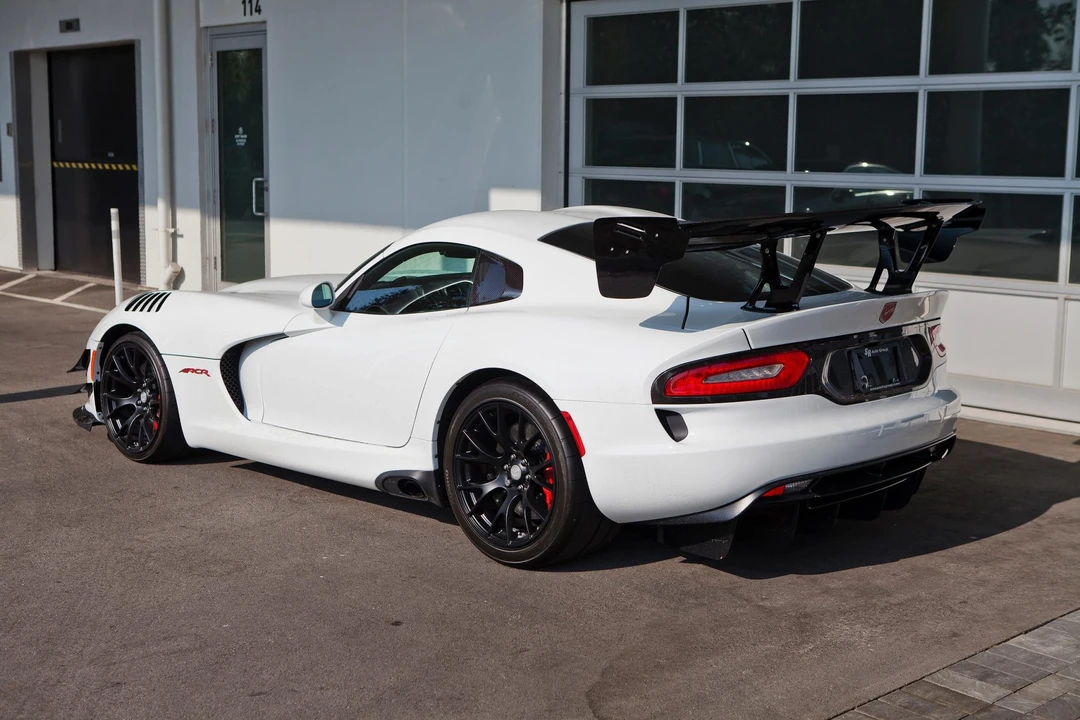 2017 Dodge Viper ACR 5th Gen - Image 9 of 31