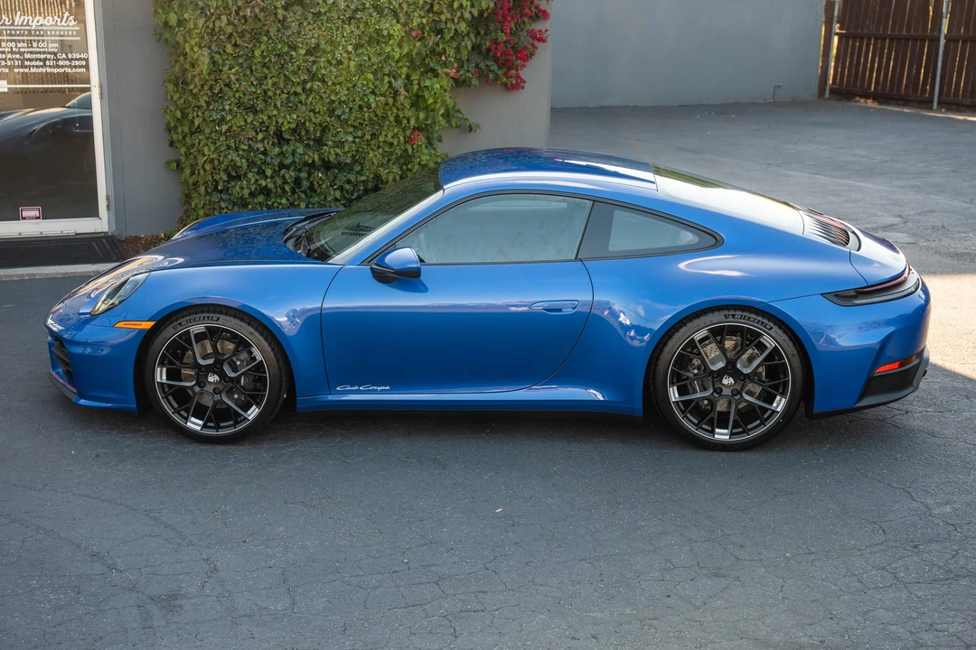 2026 Porsche 992 Carrera T - Image 8 of 31