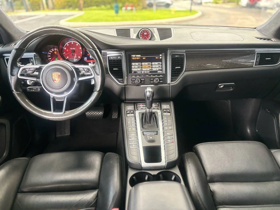 2016 Porsche Macan Turbo - Image 10 of 19