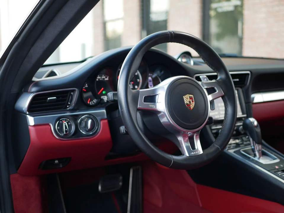 2015 Porsche 991 Turbo - Image 8 of 15