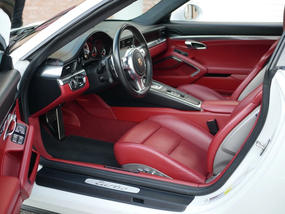 2015 Porsche 991 Turbo - Image 9 of 15