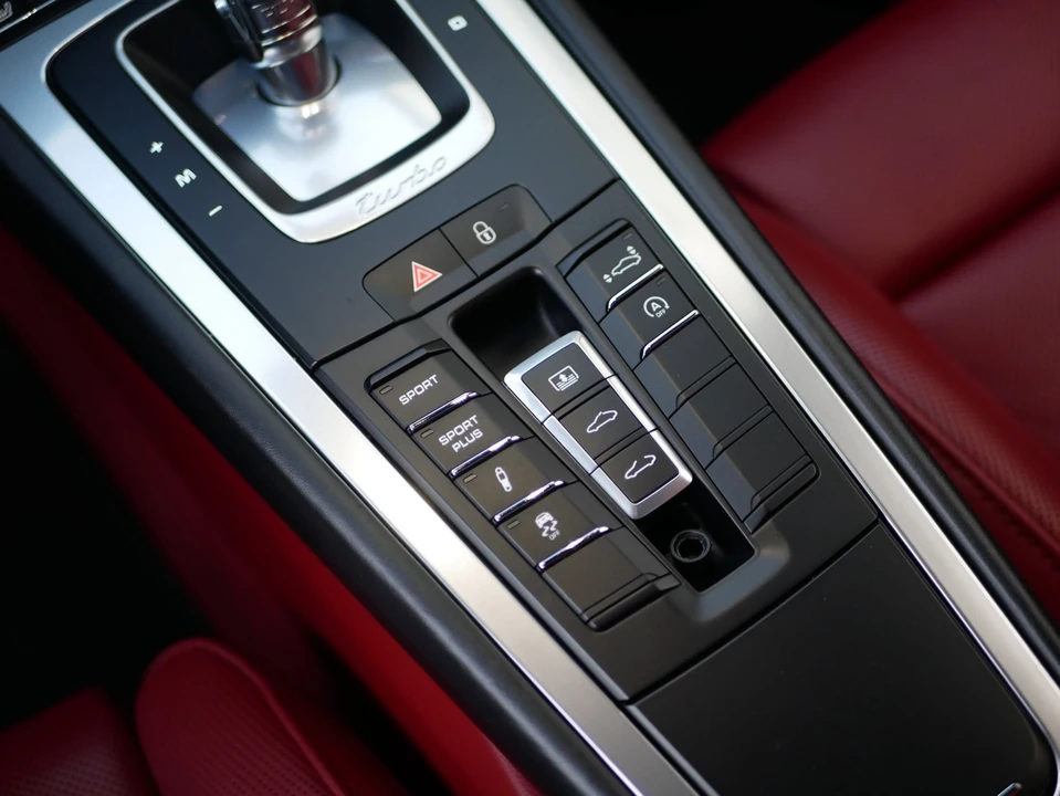 2015 Porsche 991 Turbo - Image 14 of 15