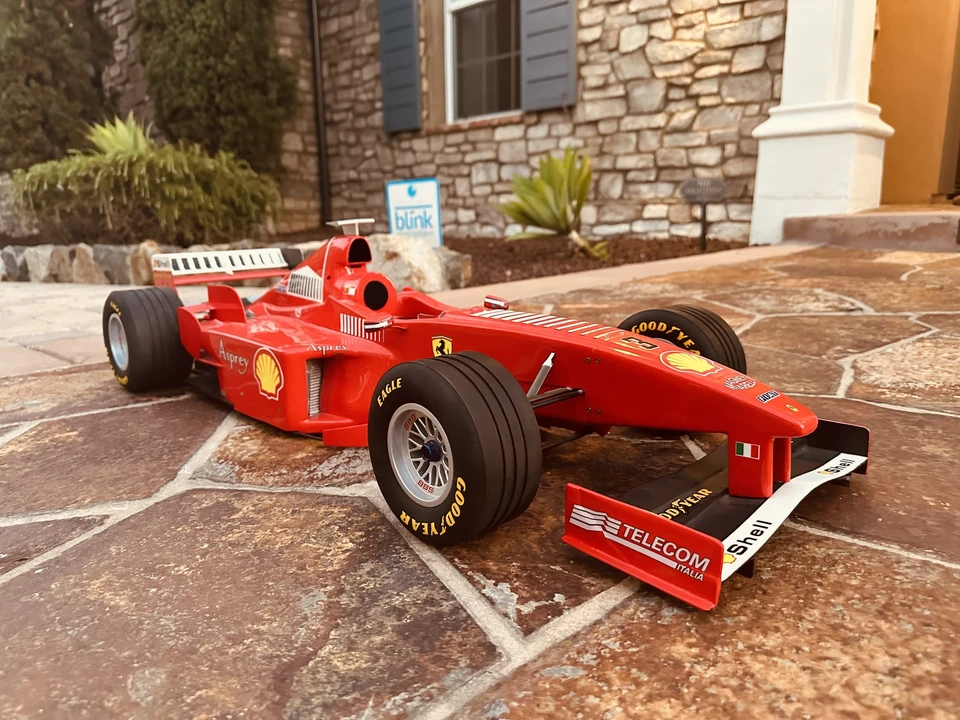 Parts & Memorabilia Scale Models - Image 9 of 31