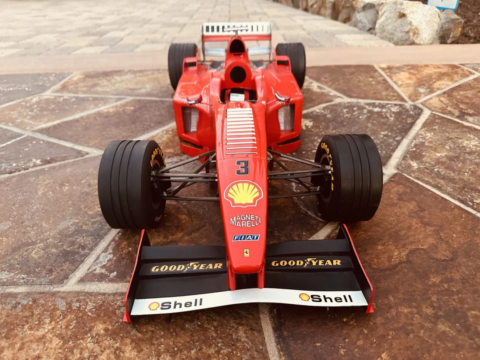 Parts & Memorabilia Scale Models - Image 10 of 31