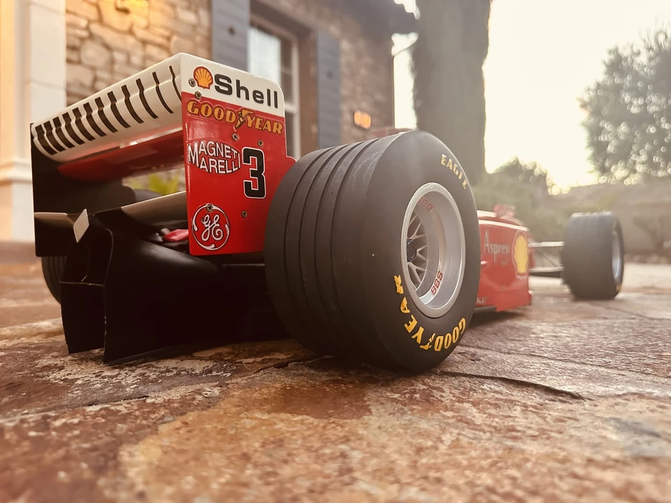 Parts & Memorabilia Scale Models - Image 6 of 31