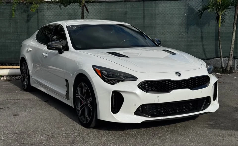 2021 Kia Stinger GT - Image 6 of 10