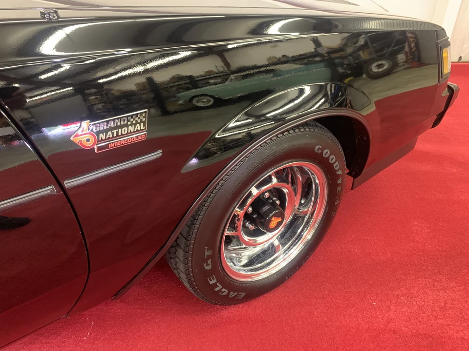 1986 Buick Grand National - Image 25 of 31