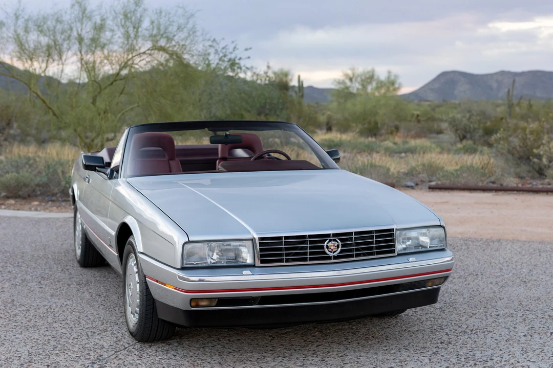 1987 Cadillac Allante - Image 17 of 31