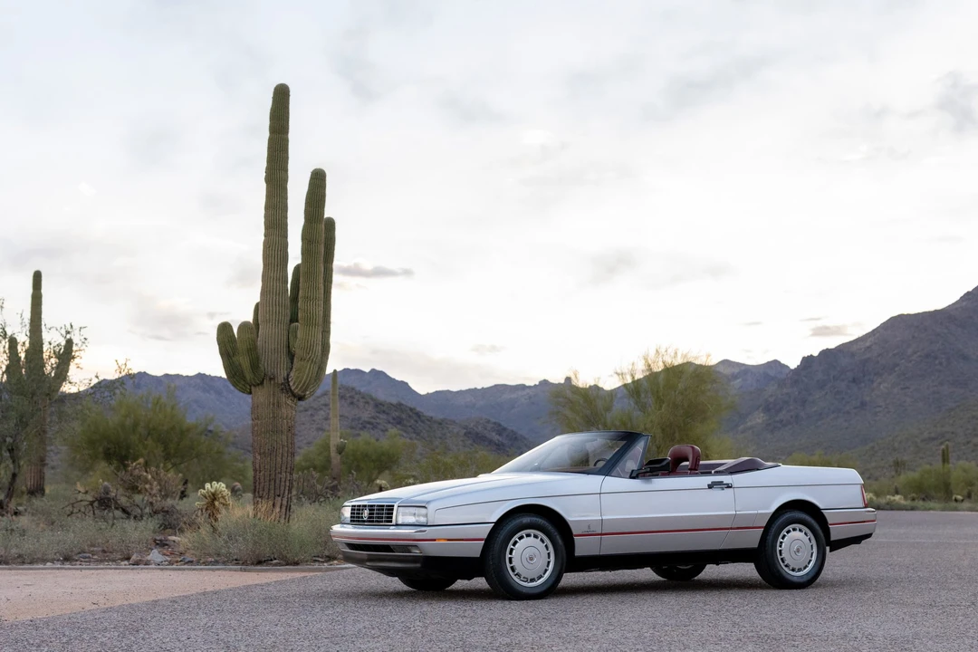 1987 Cadillac Allante - Image 4 of 31