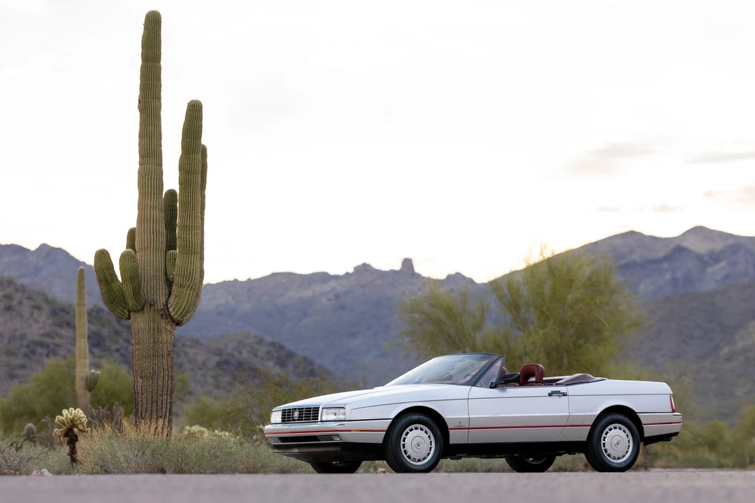 1987 Cadillac Allante - Image 2 of 31