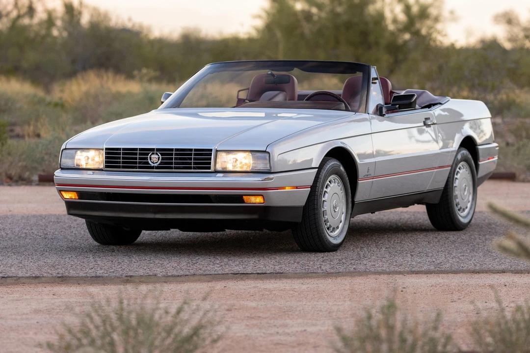 1987 Cadillac Allante - Image 9 of 31