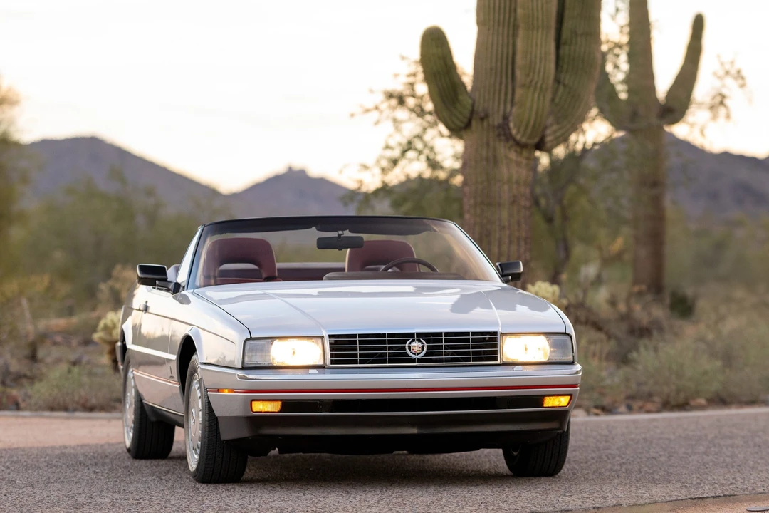 1987 Cadillac Allante - Image 16 of 31