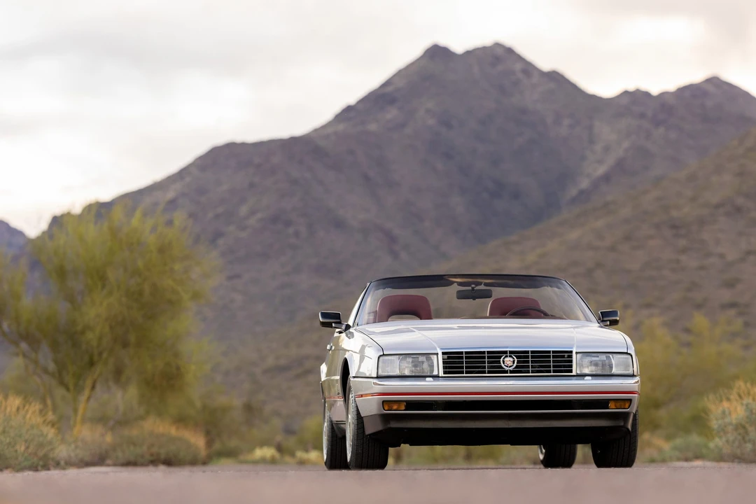 1987 Cadillac Allante - Image 15 of 31