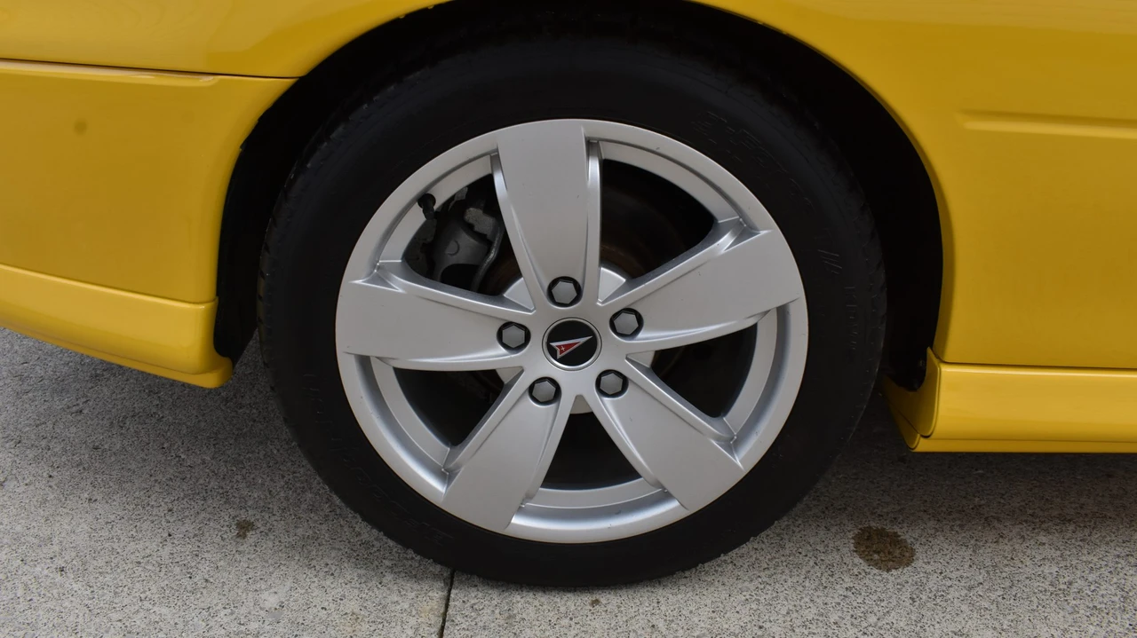 2004 Pontiac GTO 4th Gen - Image 19 of 31