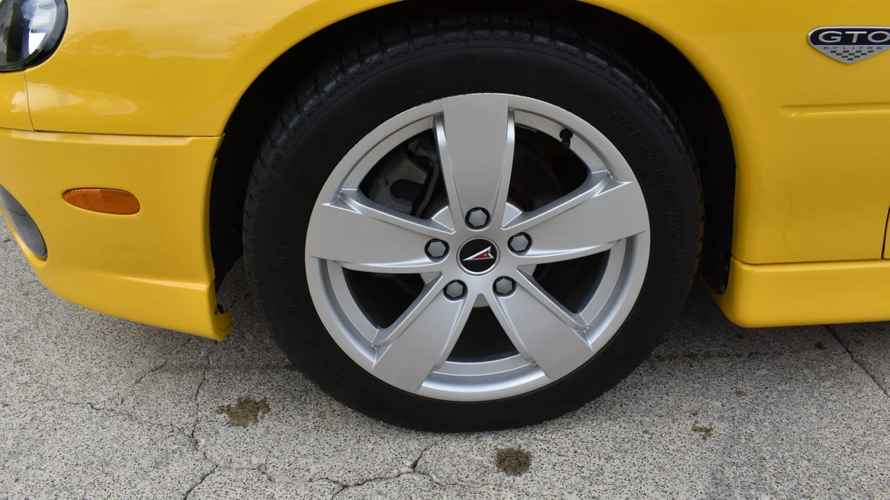 2004 Pontiac GTO 4th Gen - Image 17 of 31