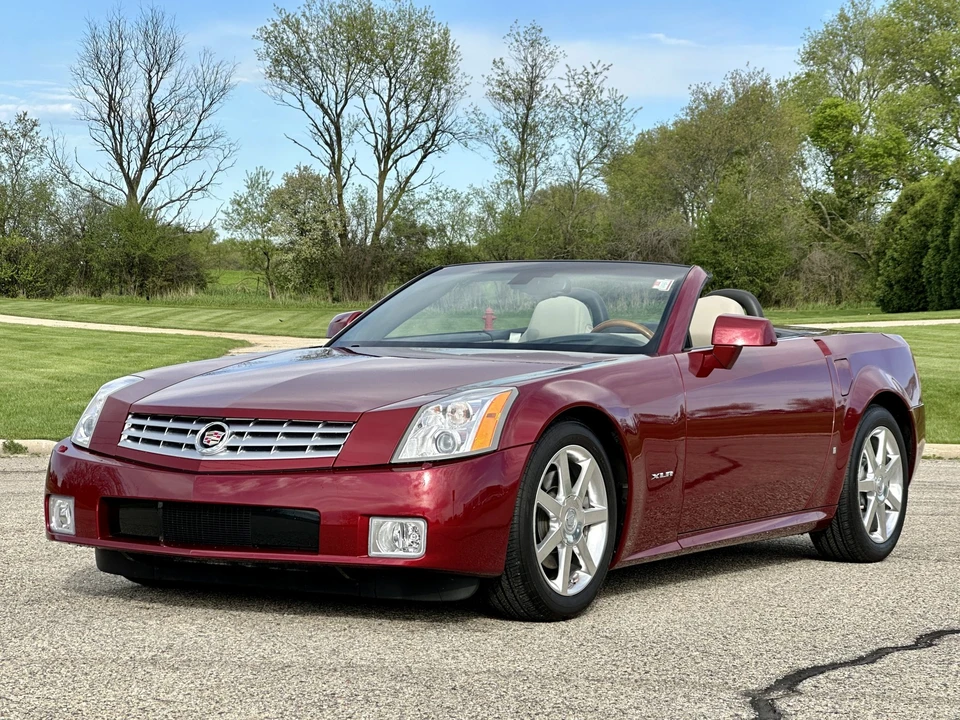 2006 Cadillac XLR - Image 14 of 31