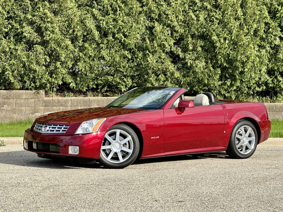 2006 Cadillac XLR - Image 6 of 31