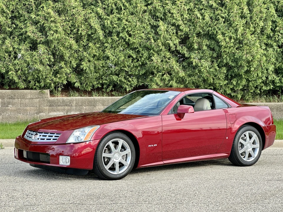 2006 Cadillac XLR - Image 9 of 31