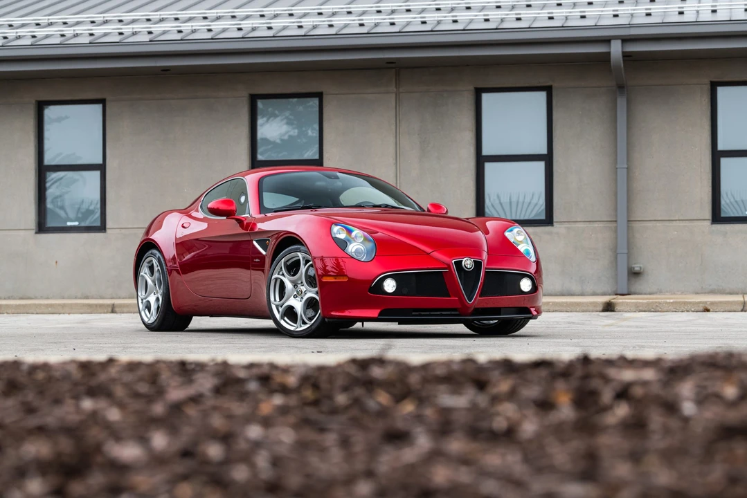 2008 Alfa Romeo 8C Competizione - Image 13 of 31