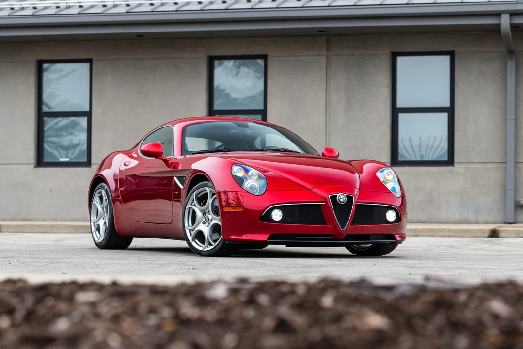 2008 Alfa Romeo 8C Competizione - Image 12 of 31
