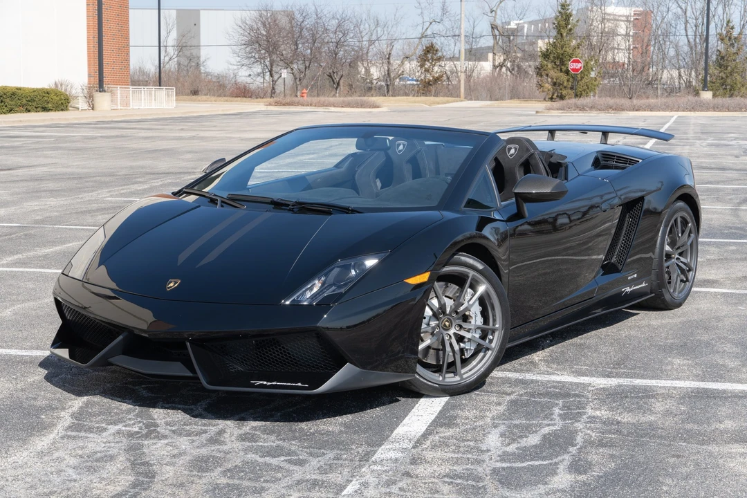 2012 Lamborghini Gallardo LP570-4 Spyder Performante - Image 3 of 31