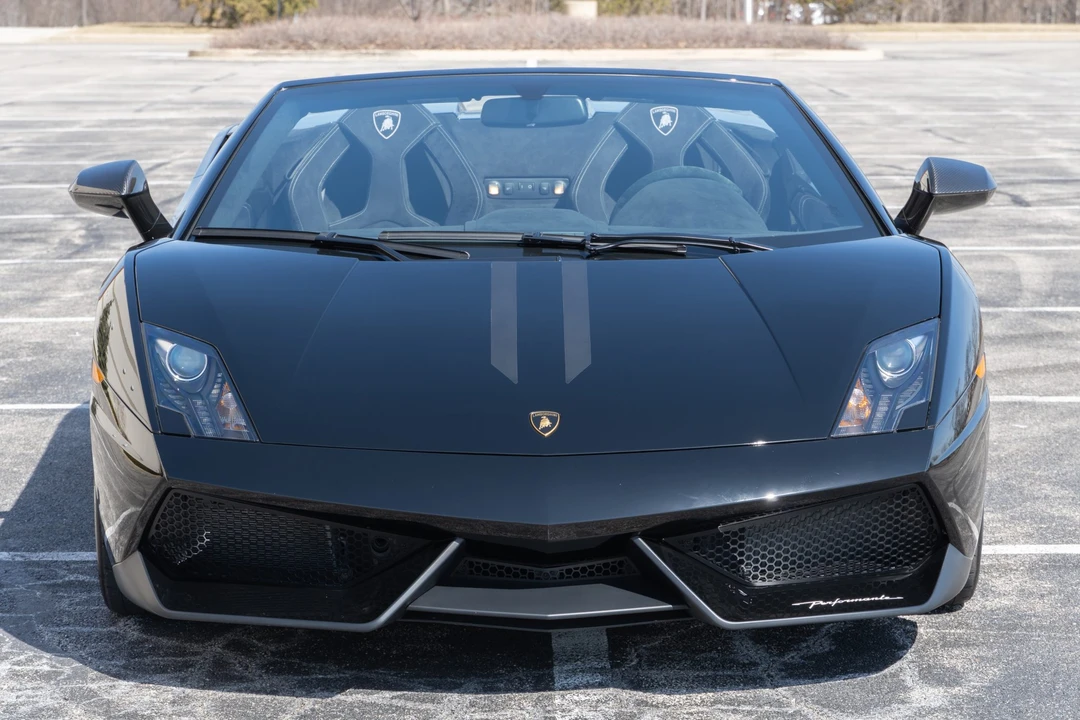 2012 Lamborghini Gallardo LP570-4 Spyder Performante - Image 7 of 31