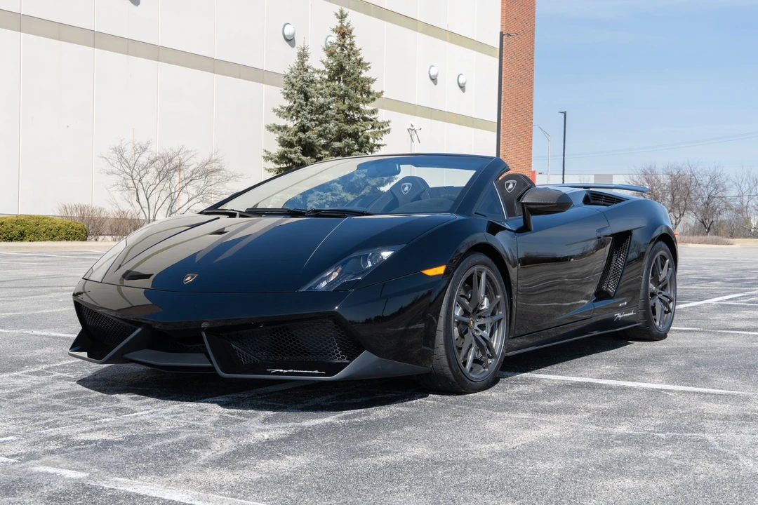 2012 Lamborghini Gallardo LP570-4 Spyder Performante - Image 4 of 31