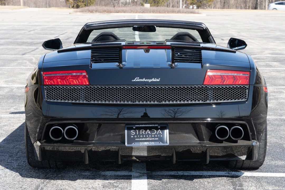 2012 Lamborghini Gallardo LP570-4 Spyder Performante - Image 15 of 31