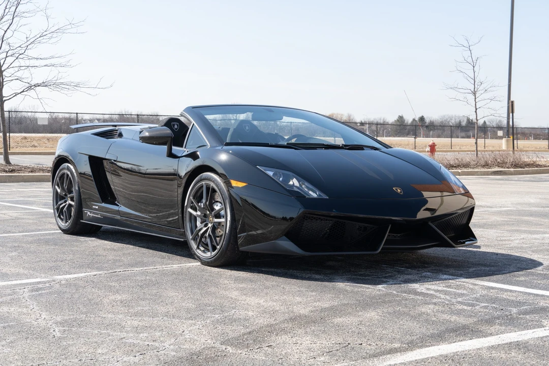 2012 Lamborghini Gallardo LP570-4 Spyder Performante - Image 9 of 31