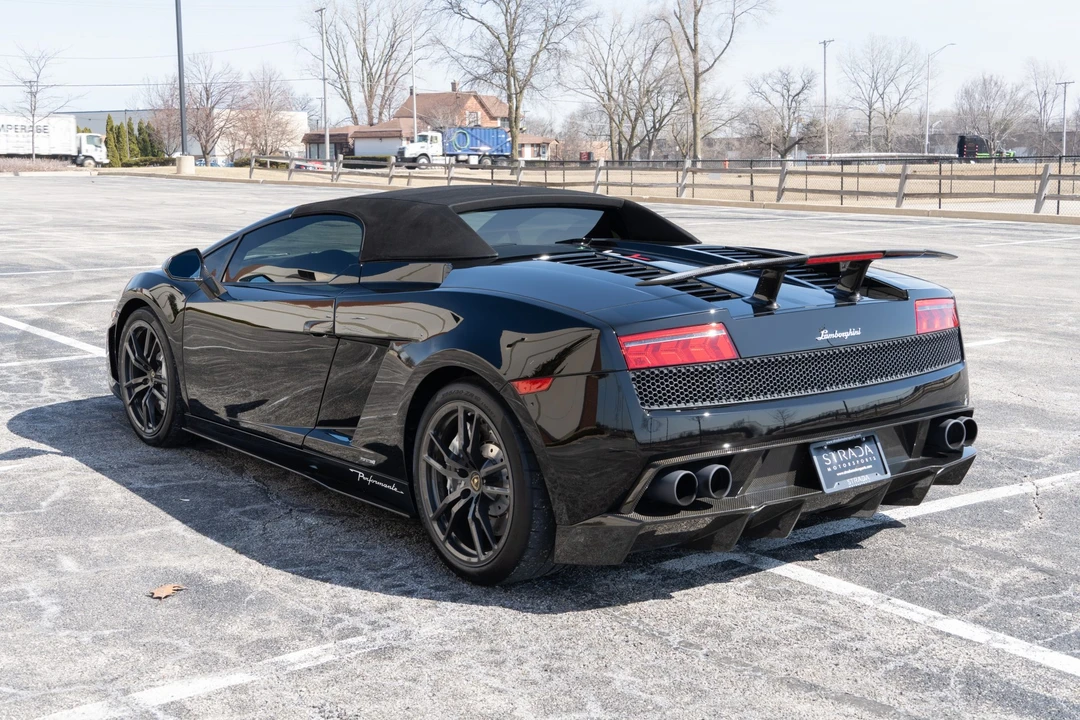 2012 Lamborghini Gallardo LP570-4 Spyder Performante - Image 26 of 31