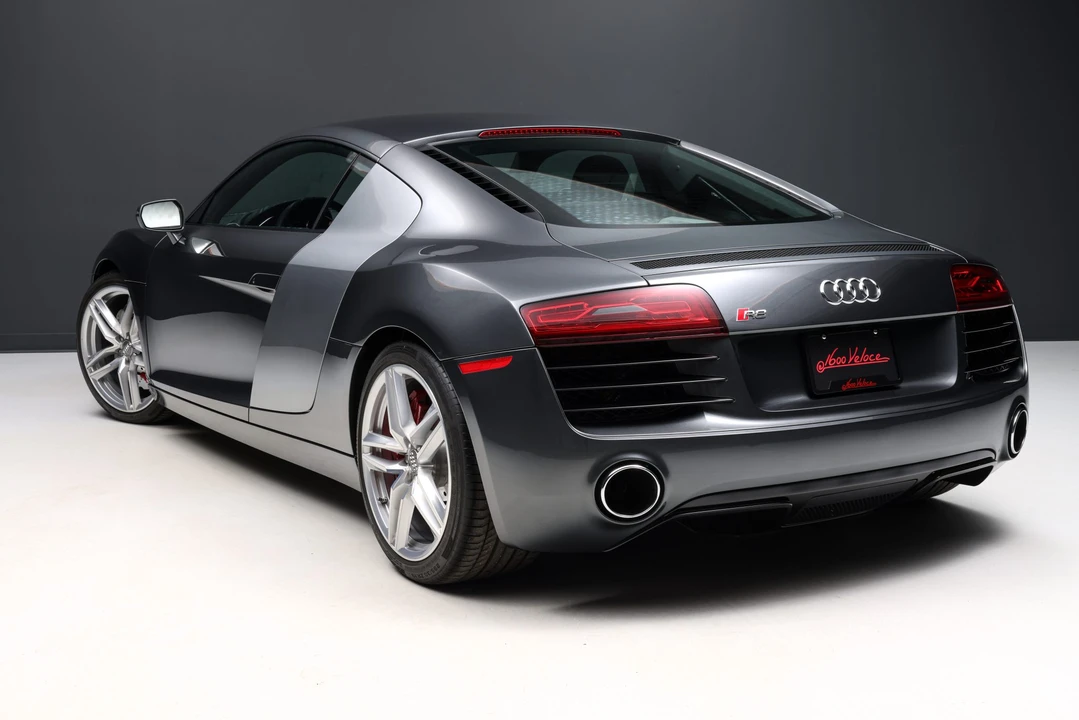 2015 Audi 42 R8 - Image 6 of 31