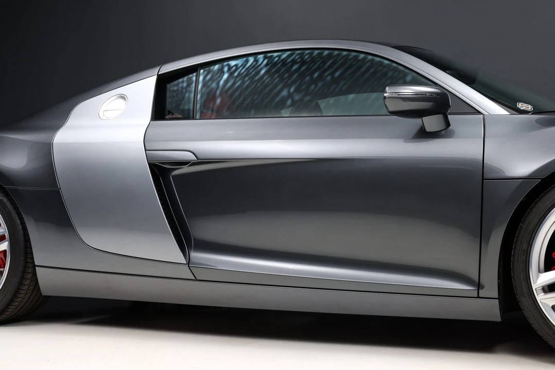 2015 Audi 42 R8 - Image 26 of 31