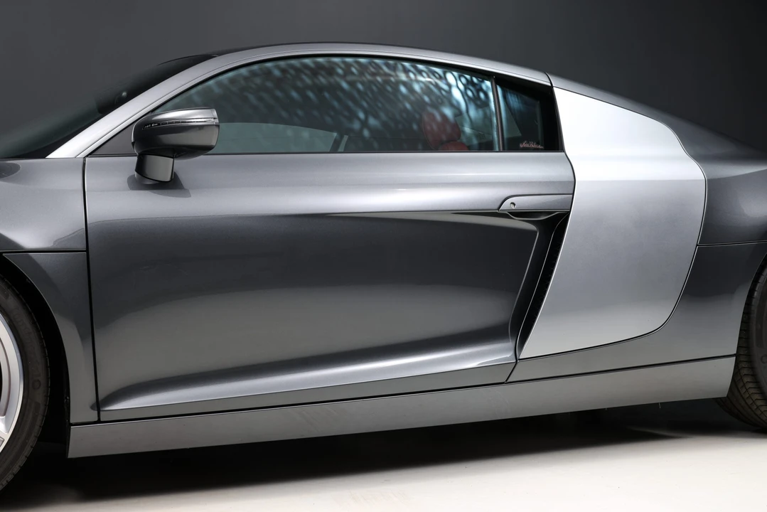 2015 Audi 42 R8 - Image 20 of 31