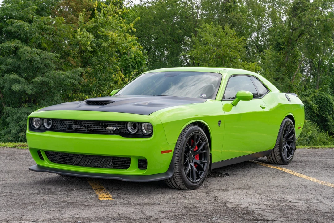 2015 Dodge Challenger SRT Hellcat 3rd Gen - Image 2 of 31