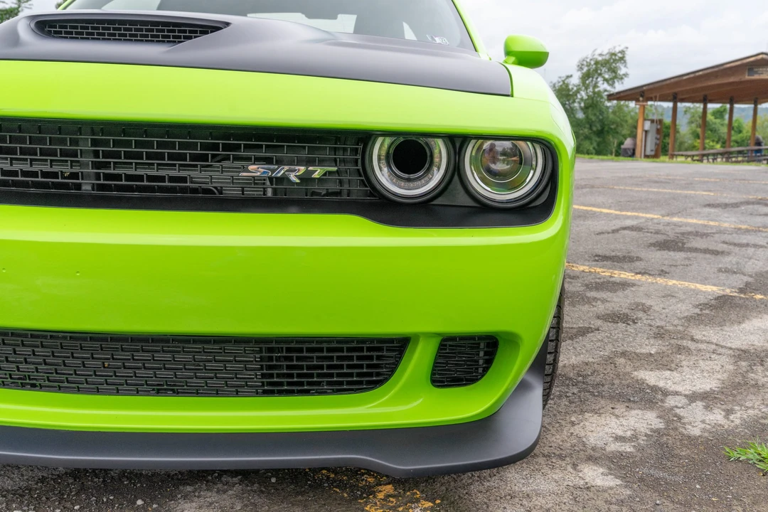 2015 Dodge Challenger SRT Hellcat 3rd Gen - Image 23 of 31