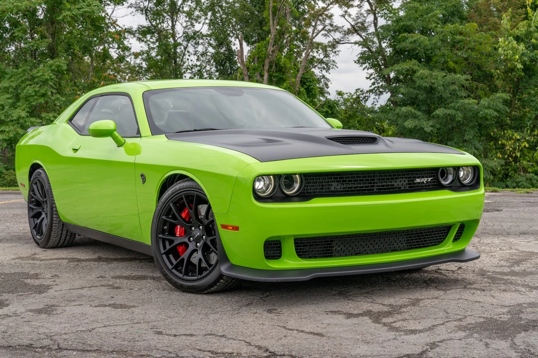 2015 Dodge Challenger SRT Hellcat 3rd Gen - Image 11 of 31