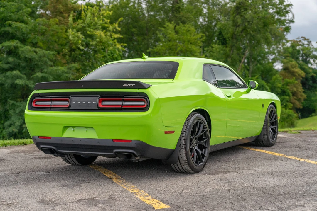 2015 Dodge Challenger SRT Hellcat 3rd Gen - Image 8 of 31