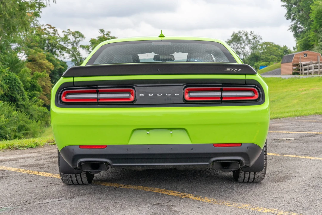 2015 Dodge Challenger SRT Hellcat 3rd Gen - Image 5 of 31