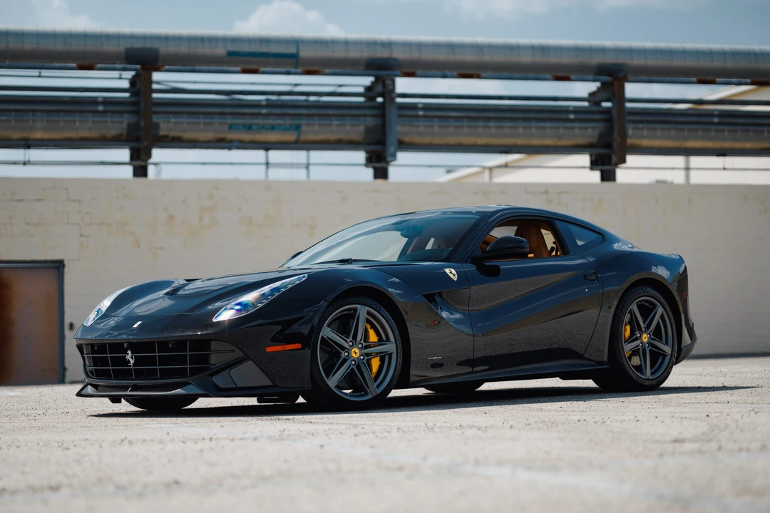 2015 Ferrari F12berlinetta - Image 7 of 31
