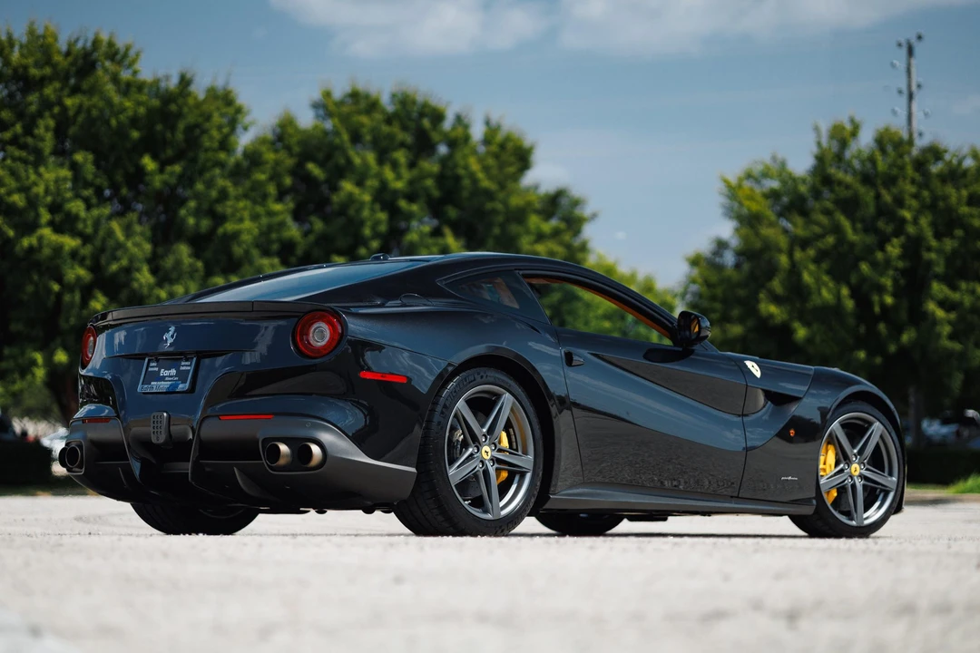 2015 Ferrari F12berlinetta - Image 9 of 31