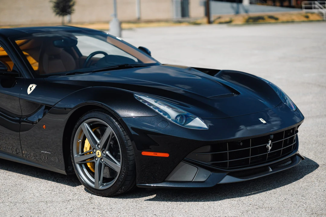 2015 Ferrari F12berlinetta - Image 19 of 31