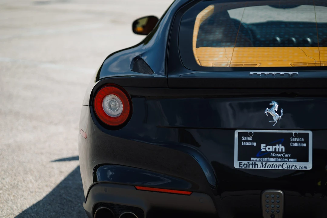 2015 Ferrari F12berlinetta - Image 26 of 31