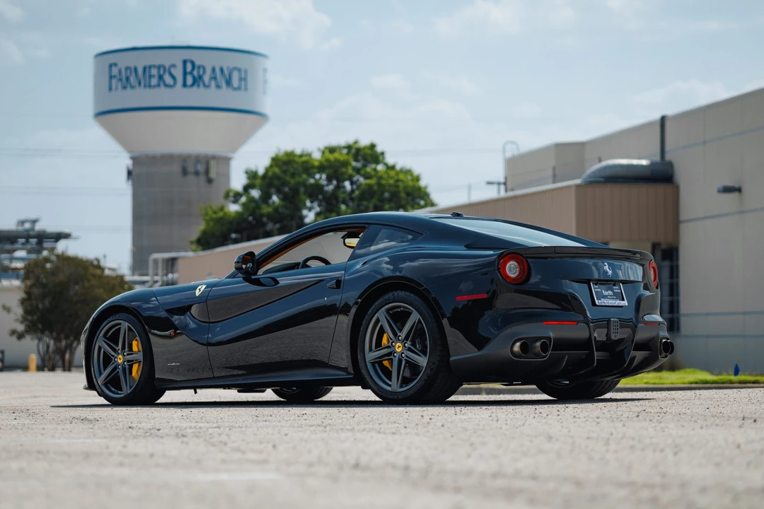 2015 Ferrari F12berlinetta - Image 13 of 31