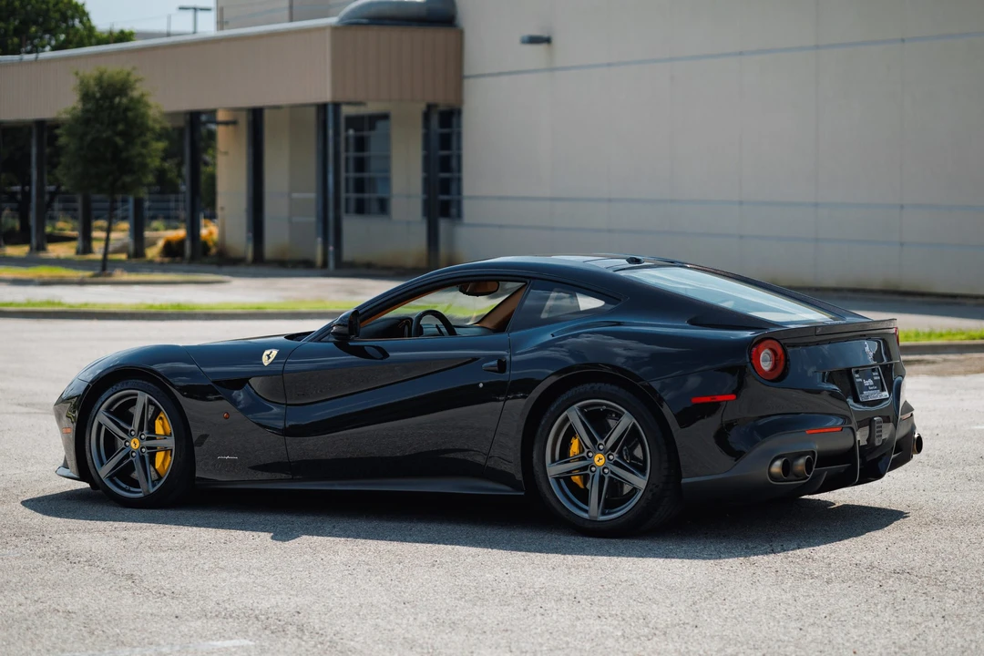 2015 Ferrari F12berlinetta - Image 14 of 31
